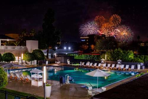 www.theanaheimhotel.com