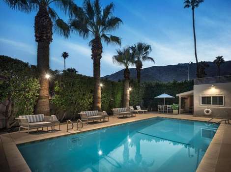 www.moviecolonyhotel.com