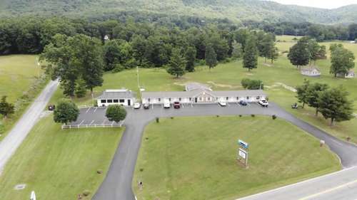 www.foxmountaininn.com