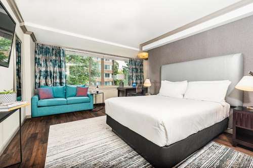 www.theriverinn.com