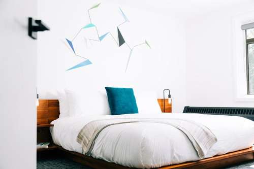 www.thehotelleo.com
