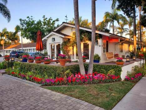 www.marinabeachmotel.com