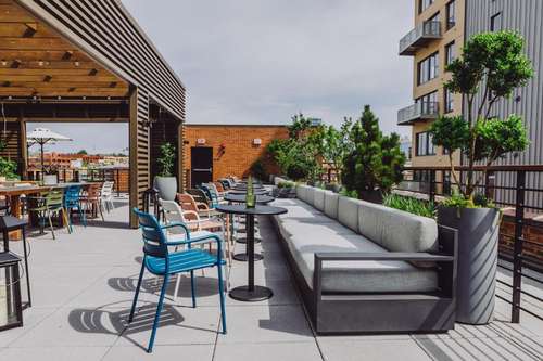 www.crossroadshotelkc.com