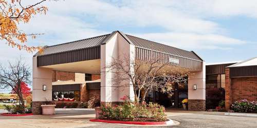 www.theplazahotelgrandrapids.com
