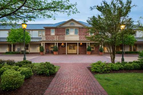 www.colonialwilliamsburghotels.com