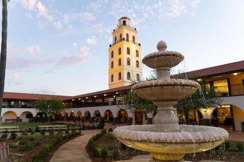 www.hotelmissiondeoro.com