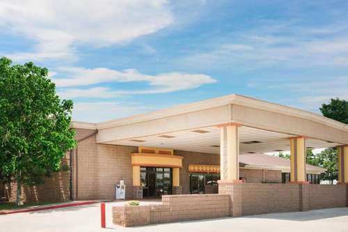 www.grandprairieinnenid.com