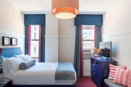 www.hoteltriton.com