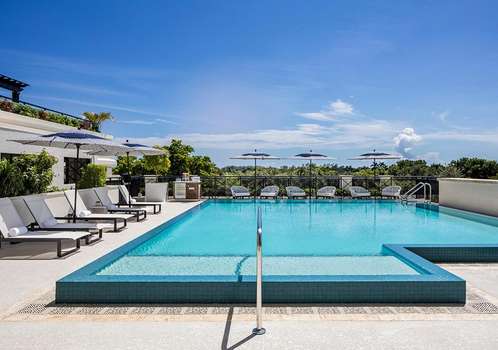 www.thesishotelmiami.com