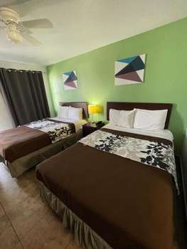 www.hwy59motel.com