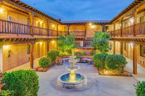 www.sierravistasuitesarizona.com