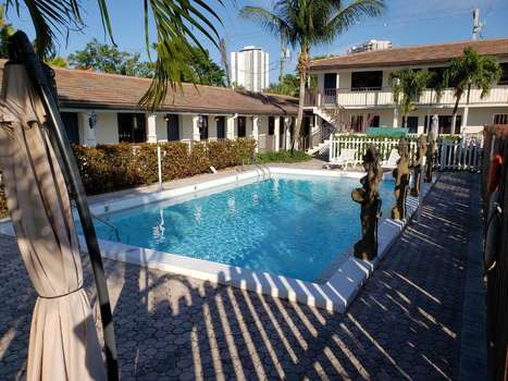 www.openwatersresort.com