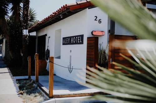 www.haleyhotel.com