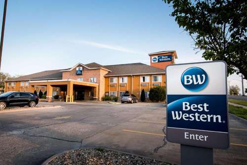 www.hoteltopekaks.com
