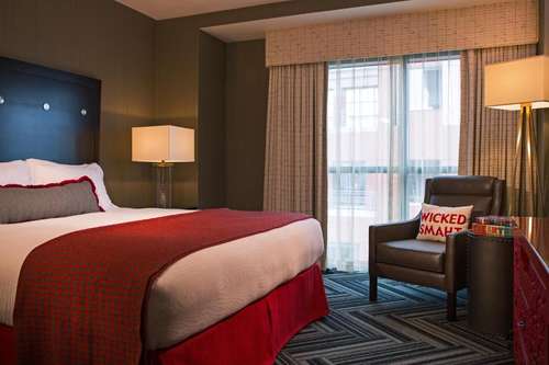 www.onyxhotel.com