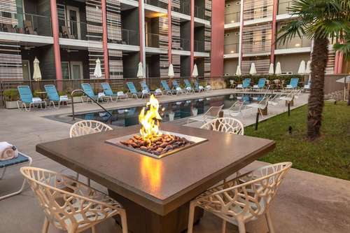 www.eastaustinhotel.com