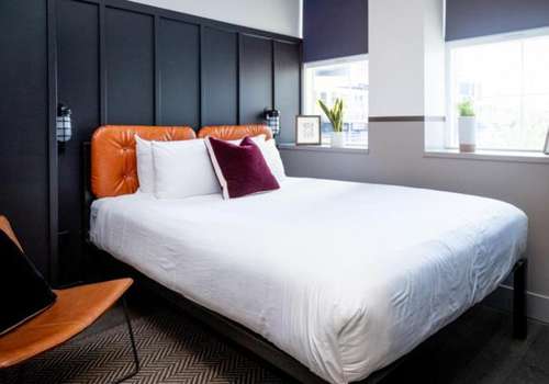 www.thechicagohotelcollection.com