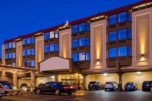 www.bestwesternsevilleplaza.com