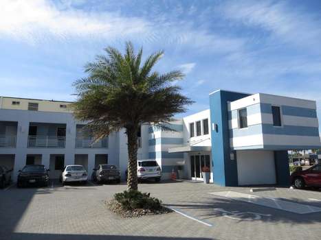 www.lotusinnandsuites.com