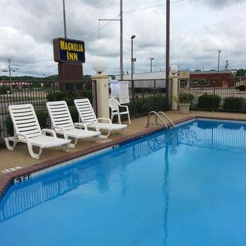 www.magnoliainnhollysprings.us