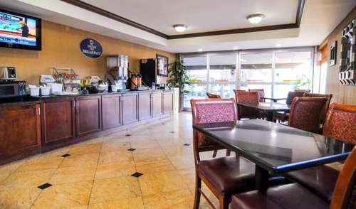 www.heritageinnga.com