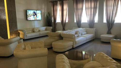 www.selecthotelpiriapolis.com.uy