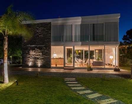 www.livehotel.com.uy