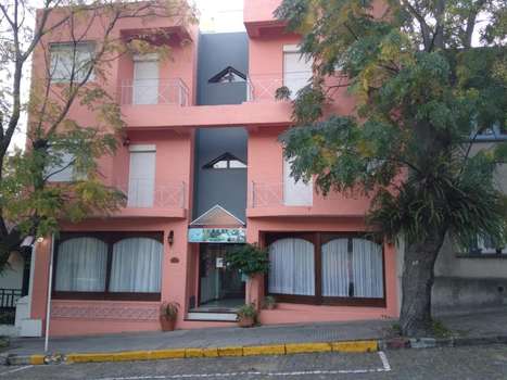 www.perladelplata.com.uy