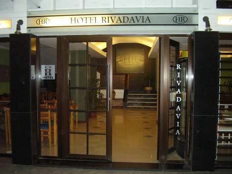 www.hotelrivadavia.com