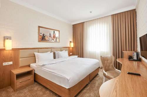 www.pragahotel.uz