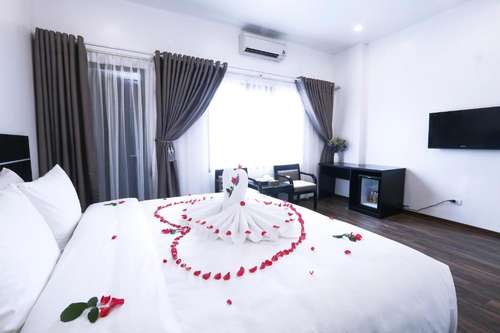 www.lanternhotel.com