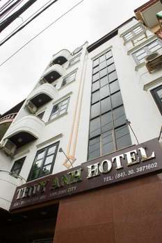 www.thuyanhhotel.com