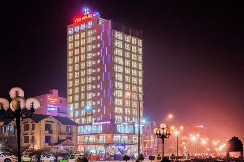 www.vihotelquangbinh.com
