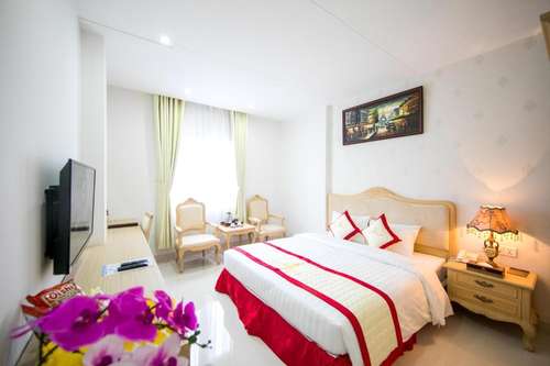 www.lesaigonhotel.com