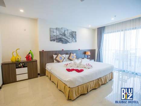 www.blubizhotel.com.vn
