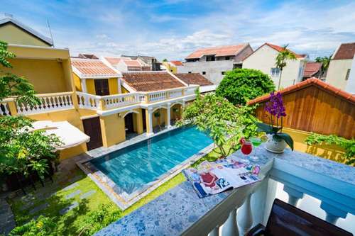 www.hoiancentralhotel.com