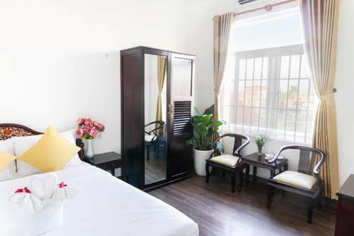 www.hueroyalhotel.com