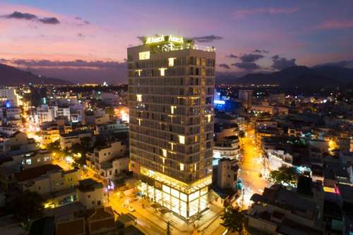 www.arecahotel.vn