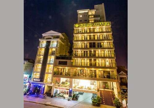 www.goldhotelhue.com