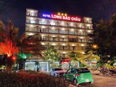 www.longbaochauhotel.com