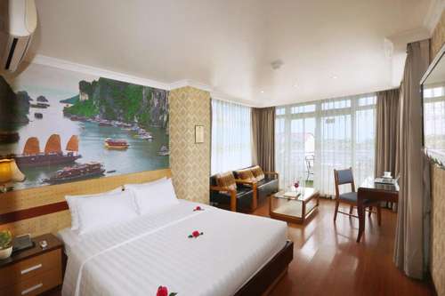 www.hanoihousehostel.com