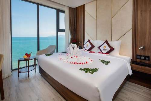 www.senianhatranghotel.com
