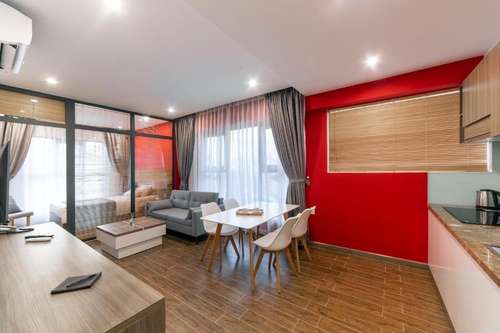 www.pavilor-hotel.com