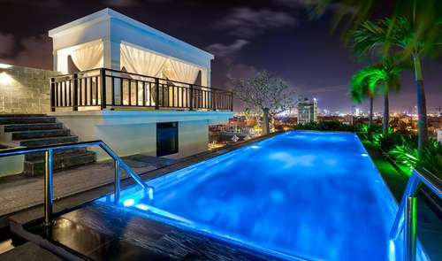 www.theblossomhotels.com