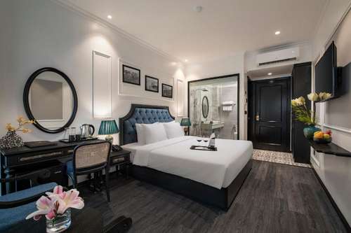 www.essencehalonghotel.com