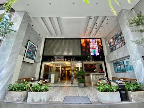 www.uptownhotelhcm.com