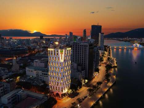 www.haianriverfronthotel.com
