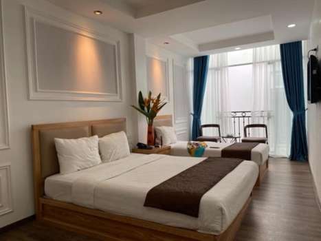 www.hanoiholidayhotel.com