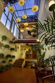 www.hanoistreethotel.com.vn