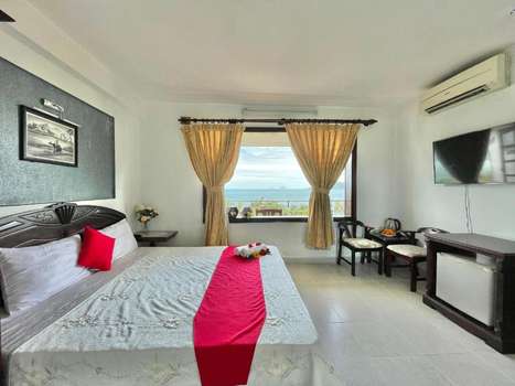 www.quanson2hotel.com